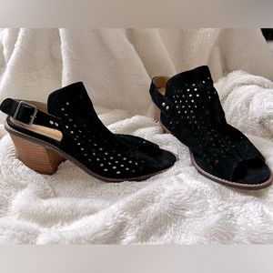 Chinese Laundry Black Peeptoe Mule Style Sandals with 3” heels | size 8